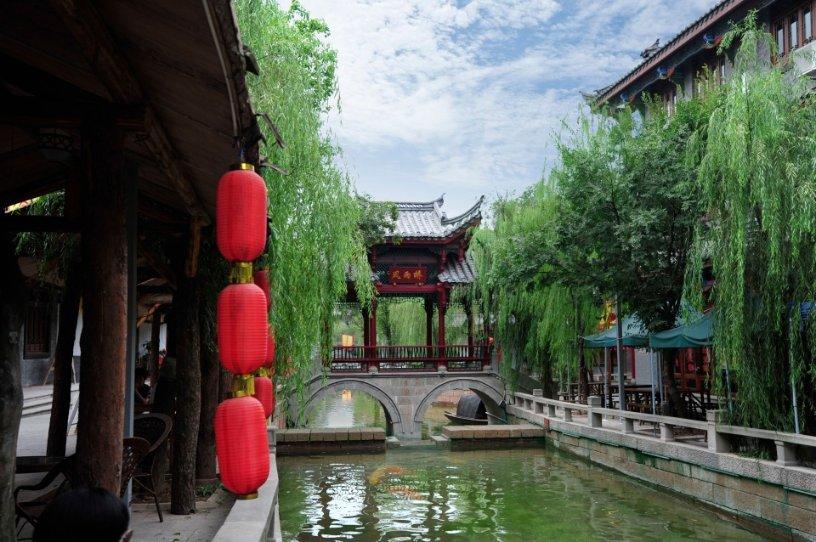 逃离世界杯现场